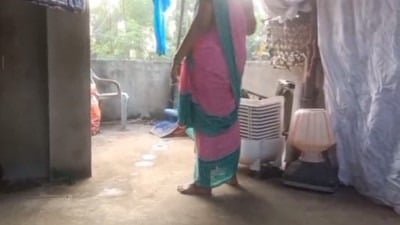 Salem Gramathu Aunty Mulai Pisainthu Romance Seiyum Sex Video