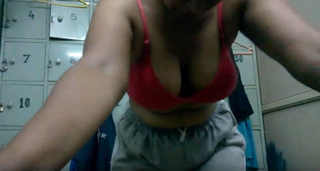 Tamil Gym Sex Videos - Gym Aadai Maatrum Araiyil Tamil Girls Nude Video - Tamil Sex Vids