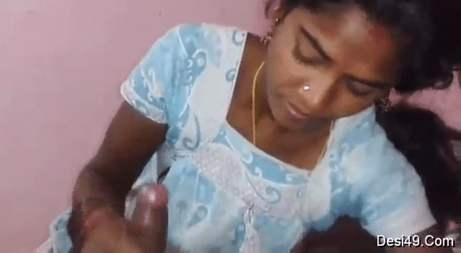 Salem Sex Videos Tamil - Salem tamil wife kala kathalan poolai oombum sex video - tamil blowjob