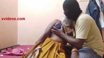 400px x 225px - tamil kamaveri big boobs aunty video - Tamil Sex Videos