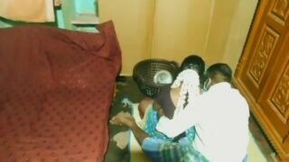 Dharmapuri aunty lorry driver nanbanudan sex seikiral