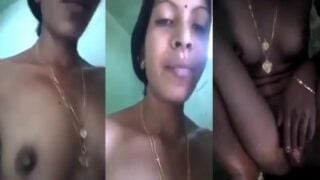 Real Dharmapuri aunty mulai pundai kanbithu ooka azhaikiral