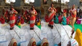 Village desi aunty saree udan mulai kanbithu dance aadugiral